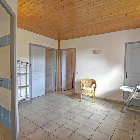Spacieux Avec Jardin Et Cheminee A Gumieres - Fr-1-496-148 Gumieres (Loire)