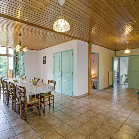 Spacieux Avec Jardin Et Cheminee A Gumieres - Fr-1-496-148