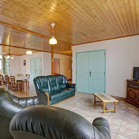 Spacieux Avec Jardin Et Cheminee A Gumieres - Fr-1-496-148 * Gumieres (Loire)